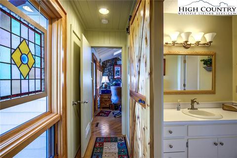 501 Skiview Rd, Seven Devils, NC 28604 photo 18