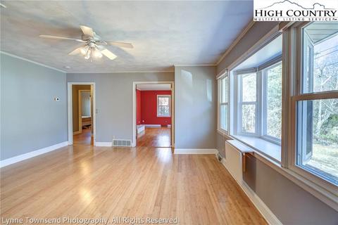 829 Stadium Dr, Boone, NC 28607 photo 9