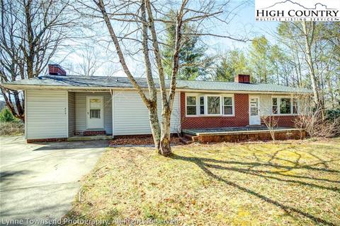 829 Stadium Dr, Boone, NC 28607 photo 1
