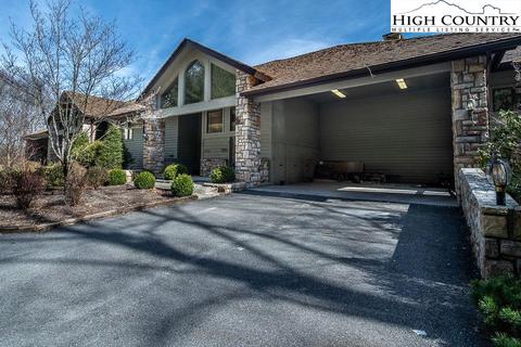 601 The Frst UNIT 4, Boone, NC 28607 photo 2