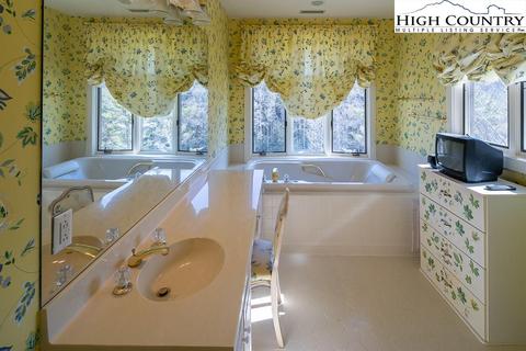 601 The Frst UNIT 4, Boone, NC 28607 photo 19