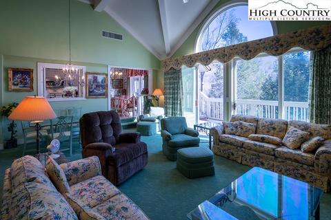 601 The Frst UNIT 4, Boone, NC 28607 photo 7