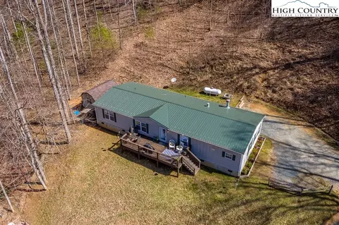 722 Rhymer Branch Rd, Deep Gap, NC 28618 photo 2