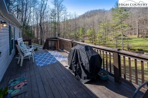 722 Rhymer Branch Rd, Deep Gap, NC 28618 photo 1