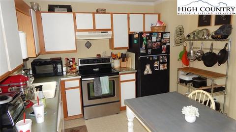 723 Kimberly Ln, Boone, NC 28607 photo 7