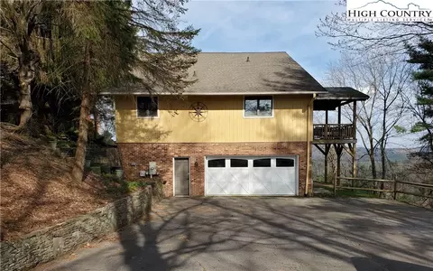 570 Pineview Dr, Boone, NC 28607 photo 1