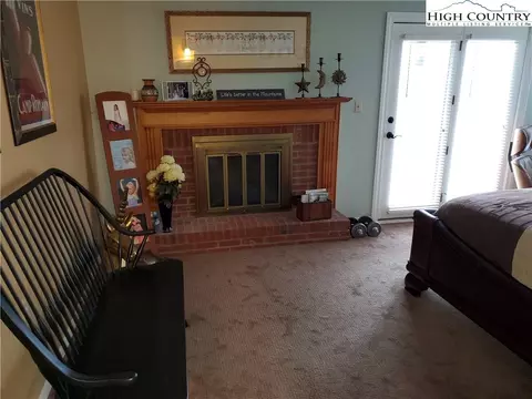 570 Pineview Dr, Boone, NC 28607 photo 14