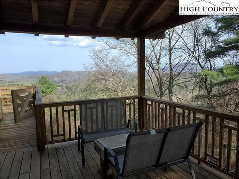 570 Pineview Dr, Boone, NC 28607 photo 3