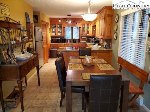 570 Pineview Dr, Boone, NC 28607 photo 6