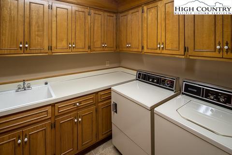 451 High Peak Dr, Boone, NC 28607 photo 32