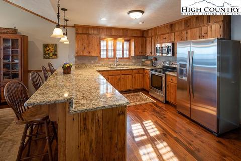 451 High Peak Dr, Boone, NC 28607 photo 11