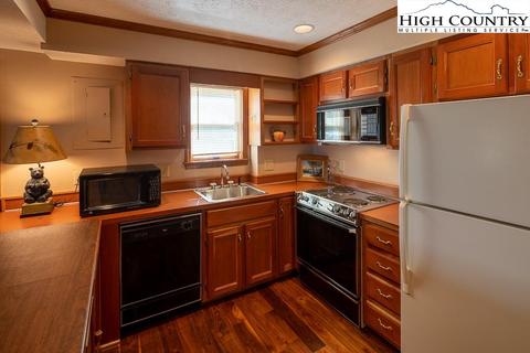 451 High Peak Dr, Boone, NC 28607 photo 23