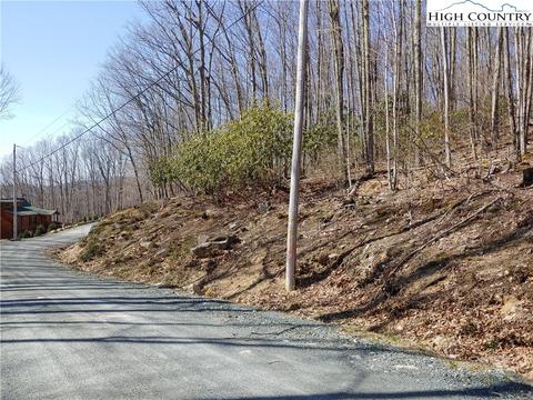 214 Poplar Rd, Beech Mountain, NC 28604 photo 2