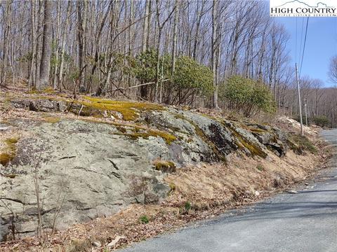 214 Poplar Rd, Beech Mountain, NC 28604 photo 3