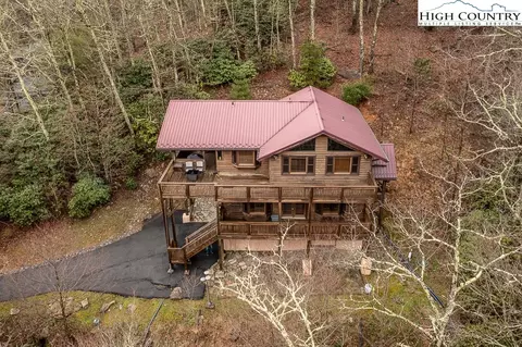 429 Heritage Dr, Boone, NC 28607 photo 3