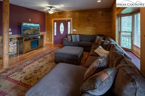 429 Heritage Dr, Boone, NC 28607 photo 5