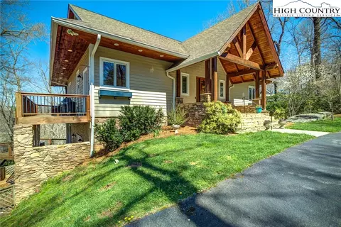 799 Forestridge Dr, Boone, NC 28607 photo 4