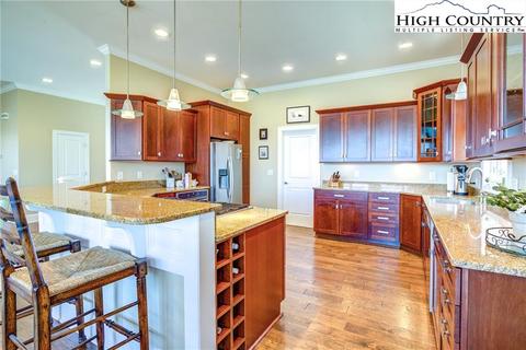 799 Forestridge Dr, Boone, NC 28607 photo 22