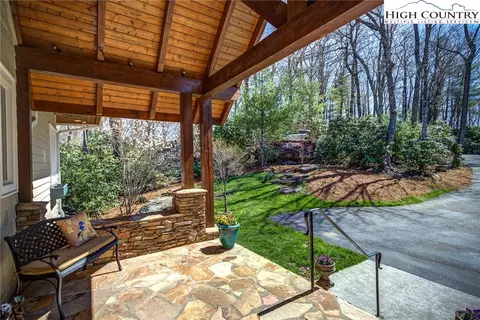 799 Forestridge Dr, Boone, NC 28607 photo 5