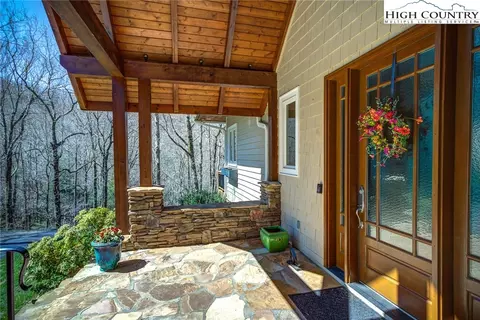 799 Forestridge Dr, Boone, NC 28607 photo 6