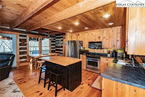 384 Yellow Bear Rd, Todd, NC 28684 photo 8