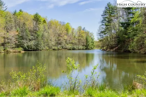 171 Trout Lake Rd, Deep Gap, NC 28618 photo 4