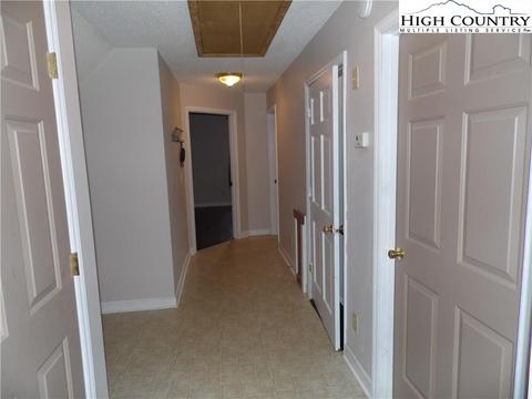 75 River Pointe Ln, Sparta, NC 28675 photo 23