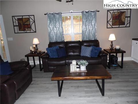75 River Pointe Ln, Sparta, NC 28675 photo 9