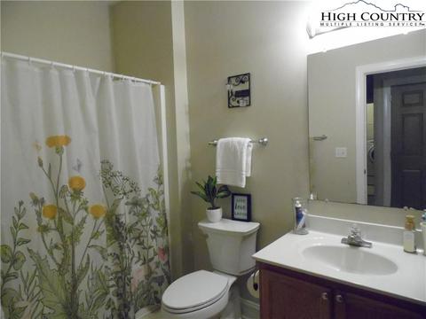 75 River Pointe Ln, Sparta, NC 28675 photo 18