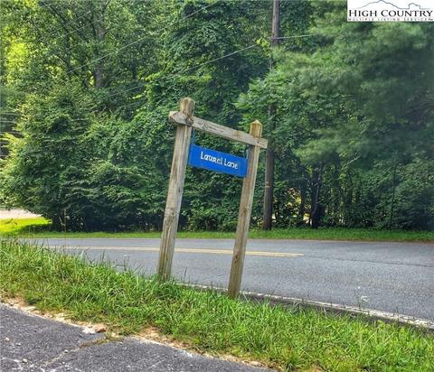 104 Laurel Ln, Beech Mountain, NC 28604 photo 4