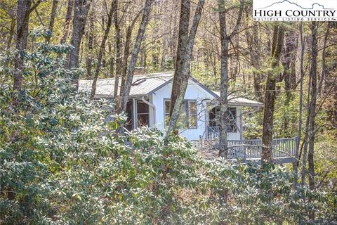 585 Tarleton Cir, Boone, NC 28607 photo 9