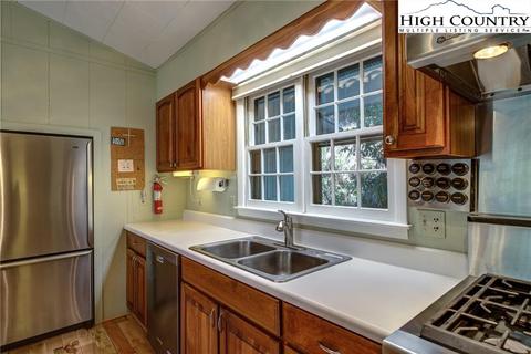 585 Tarleton Cir, Boone, NC 28607 photo 15
