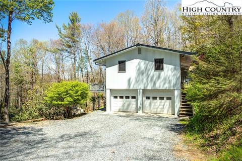 585 Tarleton Cir, Boone, NC 28607 photo 8