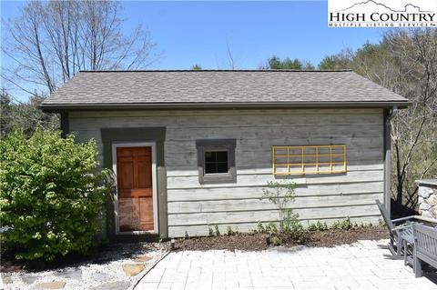 502 Hidden Mountain Ln, Crumpler, NC 28617 photo 10