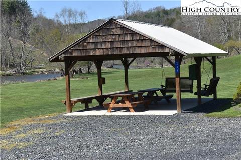 502 Hidden Mountain Ln, Crumpler, NC 28617 photo 41