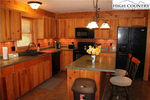 323 High Knolls Ln, Deep Gap, NC 28618 photo 9