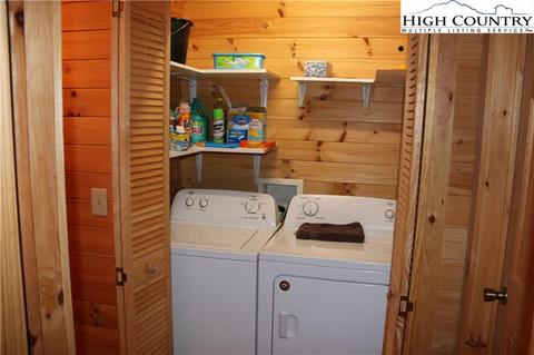 323 High Knolls Ln, Deep Gap, NC 28618 photo 22