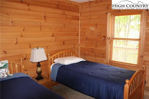 323 High Knolls Ln, Deep Gap, NC 28618 photo 20