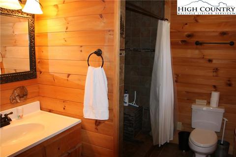 323 High Knolls Ln, Deep Gap, NC 28618 photo 15