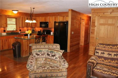 323 High Knolls Ln, Deep Gap, NC 28618 photo 10