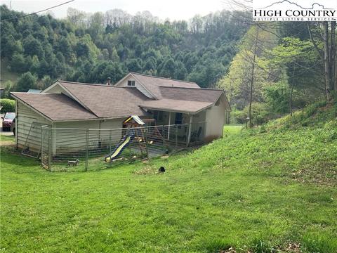 570 Jerd Branch Rd, Lansing, NC 28643 photo 4