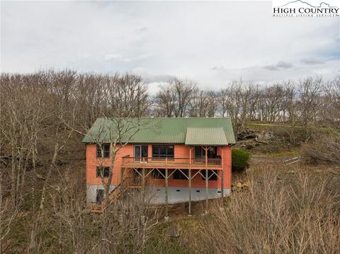 146 Four Diamond Dr, Seven Devils, NC 28604 photo 1