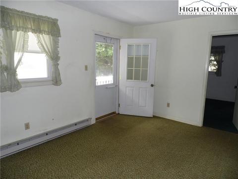 219 Cherry St, Sparta, NC 28675 photo 3