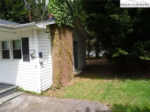 219 Cherry St, Sparta, NC 28675 photo 16