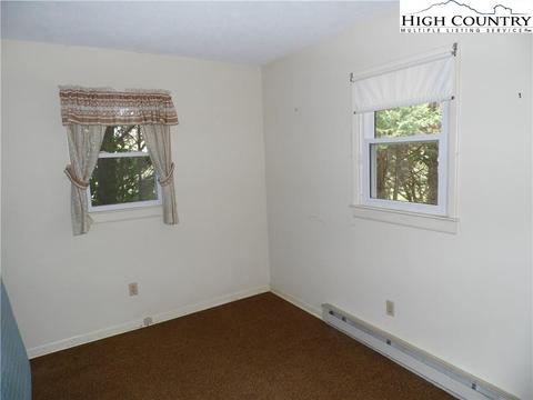 219 Cherry St, Sparta, NC 28675 photo 11