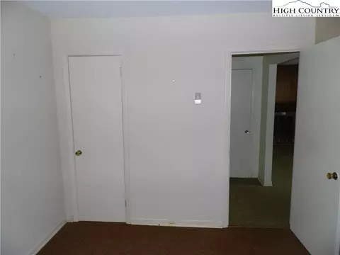 219 Cherry St, Sparta, NC 28675 photo 12