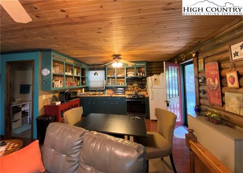 189 Clover Cir, Sparta, NC 28675 photo 10