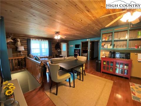 189 Clover Cir, Sparta, NC 28675 photo 4