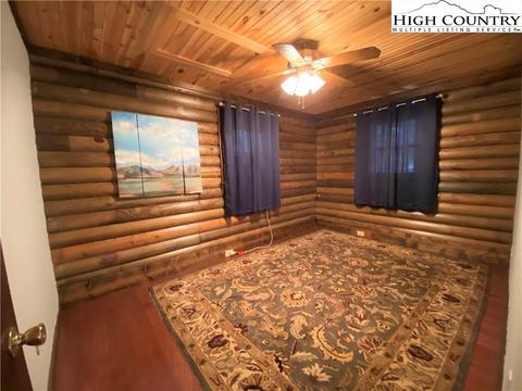 189 Clover Cir, Sparta, NC 28675 photo 8