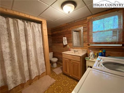 189 Clover Cir, Sparta, NC 28675 photo 16